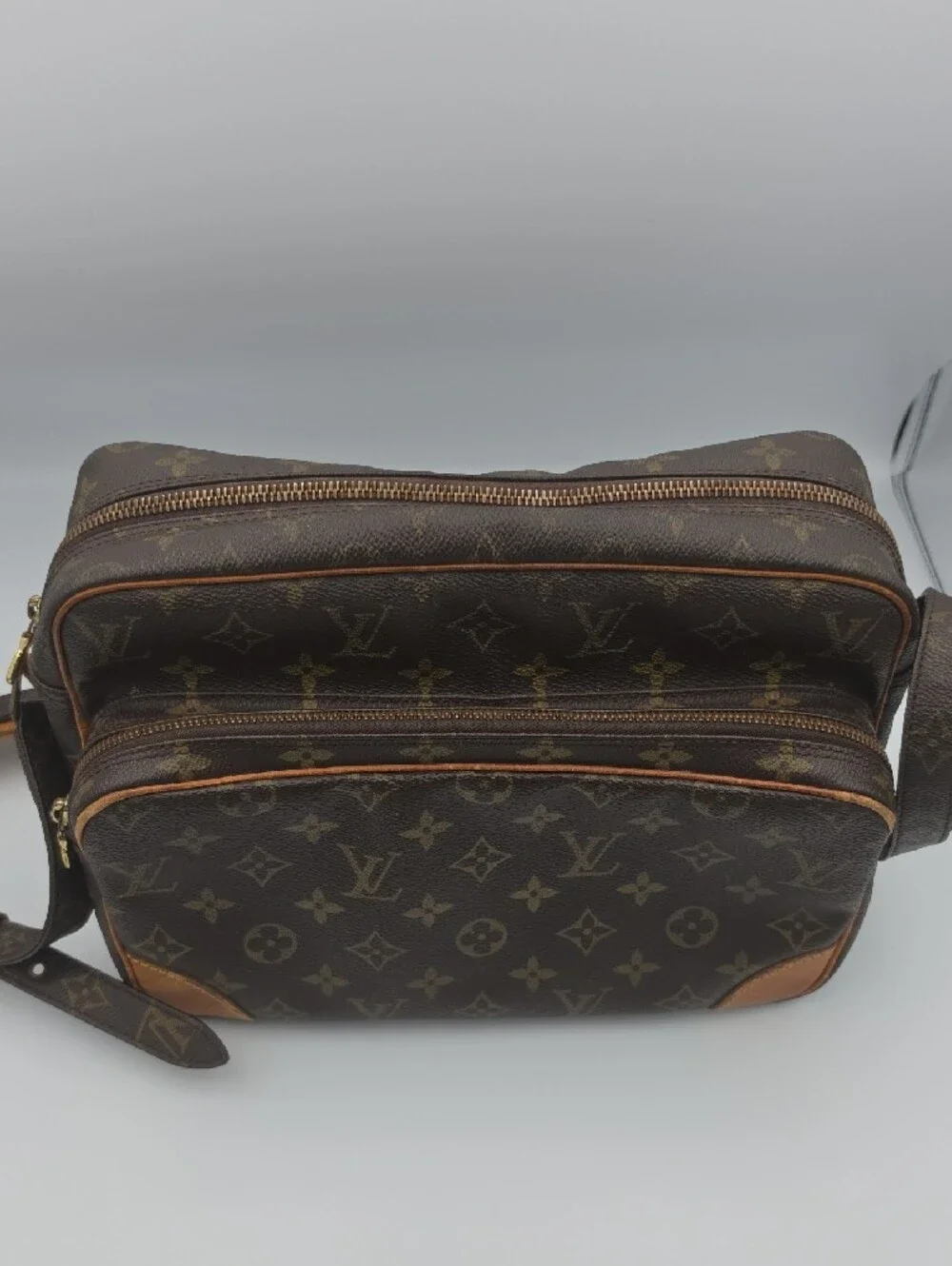Louis Vuitton Brown Monogram Nil 28 Medium Messenger Unisex Bag COA(VERY GOOD)✨️